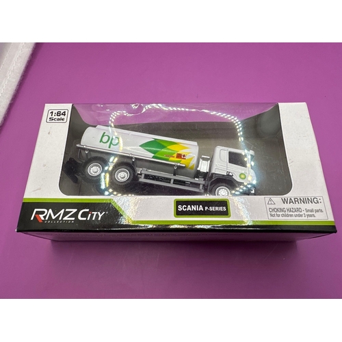 123 - RMZ City Collections BP Scania Fuel Tanker