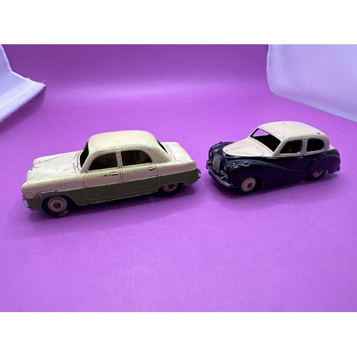 134 - 2x dinky toys, unbox models, Ford zephyr, and Austin, Somerset