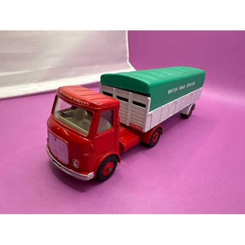 138 - Dinky toys, AEC articulated lorry unboxed with British Road service decals