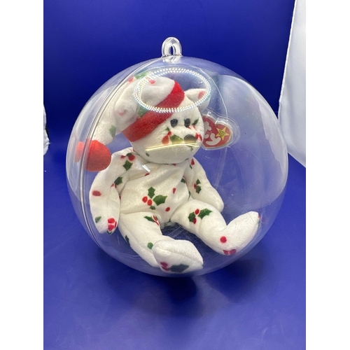 14 - TY Beanie Baby Bear. 1998 Holiday Teddy DOB 25/12/1998 in Perspex hanging Christmas case