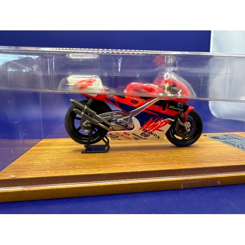 145 - Top Gear Legends Mick Doohan Honda NSR 500 winner Grand Prix 1994 - 1998 inclusive. Boxed and Perspe... 