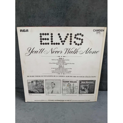 409 - 10 x Elvis vinyls as pictured