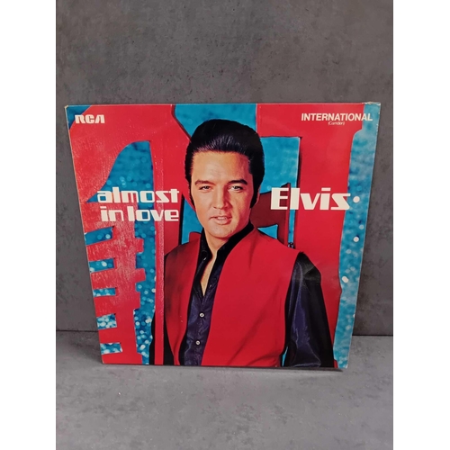 409 - 10 x Elvis vinyls as pictured