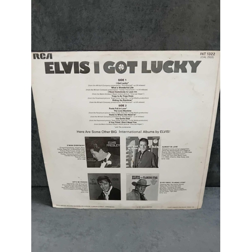 409 - 10 x Elvis vinyls as pictured