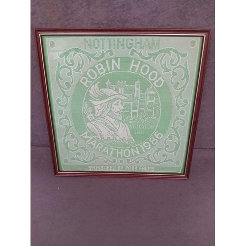 1034 - Robin Hood Marathon lace pictures years 1984 1985 1986 1986 1987 1988 1 frame has broken glass