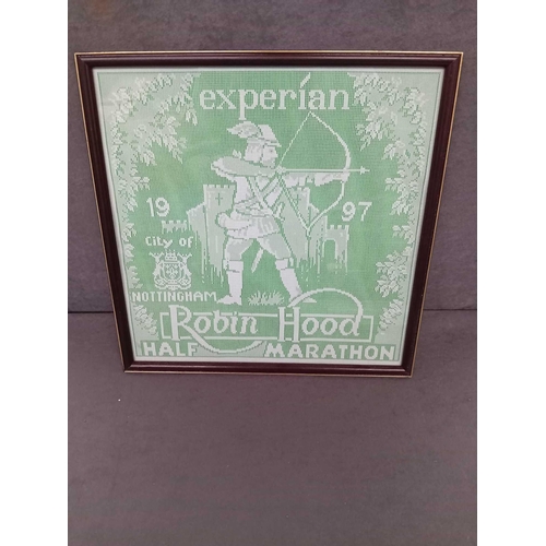 1035 - Robin Hood Marathon lace pictures years 1990 1991 1992 1993 1996 1997 1998