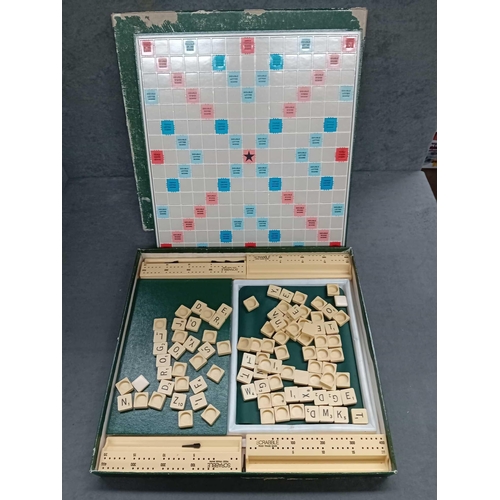 1039 - Mix lot of 3 board games this lot consists of Scrabble Deluxe, Deluxe Crossword and Chinese Checkers