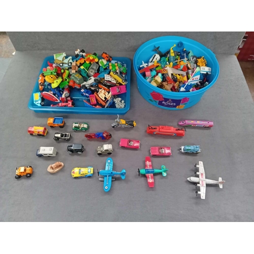 328 - Mixed lot of transport related Kinder toys as pictured