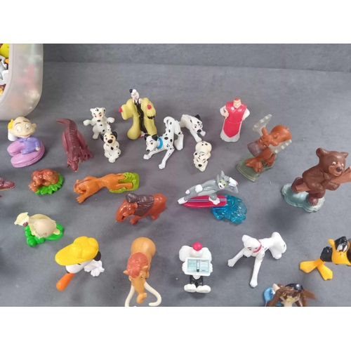 333 - Mixed lot of cartoon related Kinder toys as pictured