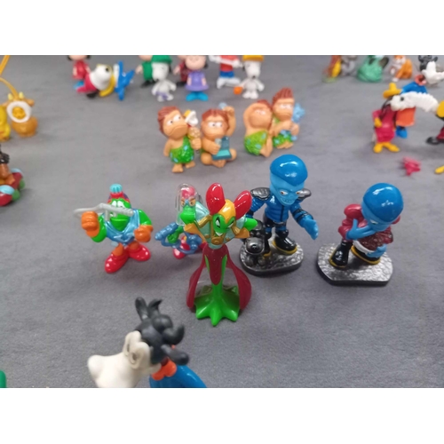 334 - Mixed lot of vintage Kinder toys including Mickey mouse jungle book snoopy and other related Kinder ... 