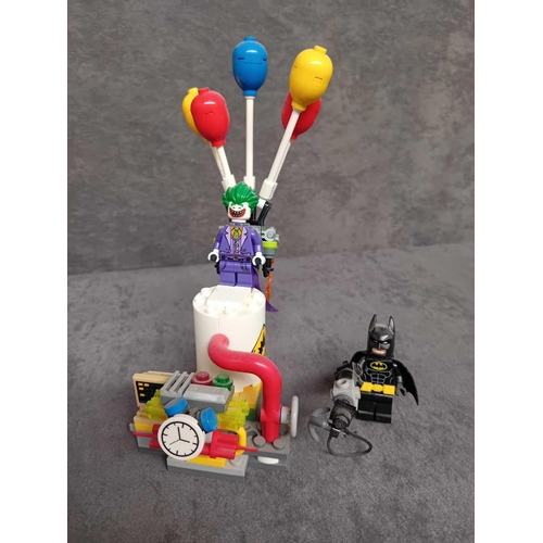 515 - Lego The Batman Movie The Joker Balloon Escape 70900 pre built model with box and instruction manual