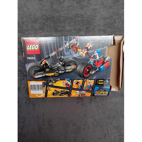 516 - Lego DC Comics Super Heros Batman Gotham City Cycle Chase 76053 pre build model with box and instruc... 