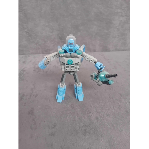 517 - Lego The Batman Movie Mr Freeze Ice Attack pre built model with instruction manual no box