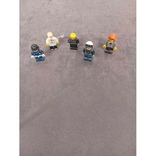 522 - Lego city police mixed lot as pictured