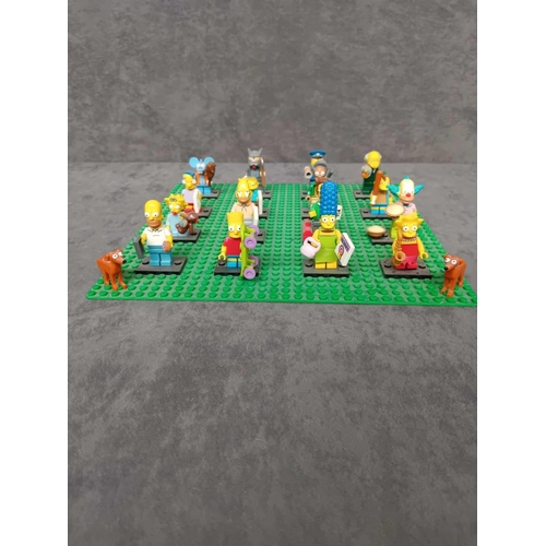 526 - Lego mini figures The Sampsons complete set with all accessories