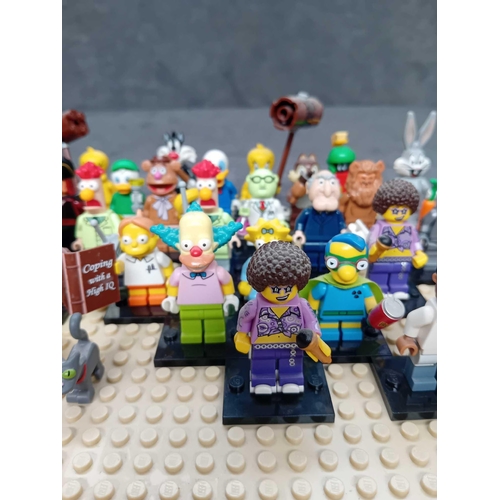 530 - Lego mini figures cartoon characters as pictured