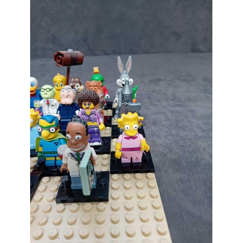 530 - Lego mini figures cartoon characters as pictured