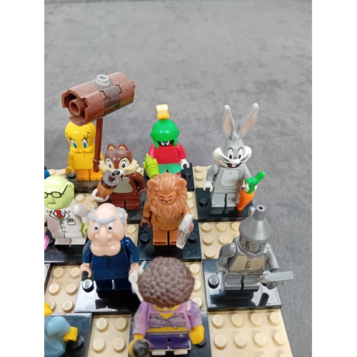 530 - Lego mini figures cartoon characters as pictured