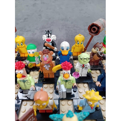 530 - Lego mini figures cartoon characters as pictured