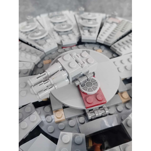 531 - Lego Star Wars Millennium Falcon 75105 pre built set complete with box and instruction manual