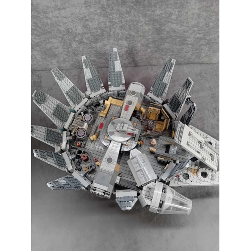 531 - Lego Star Wars Millennium Falcon 75105 pre built set complete with box and instruction manual