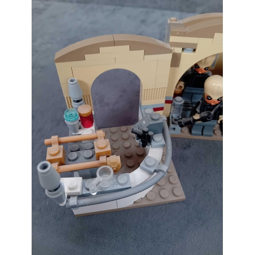 540 - Lego Star Wars Mos Eisley Cantina 75052 pre built set with box and instruction manual