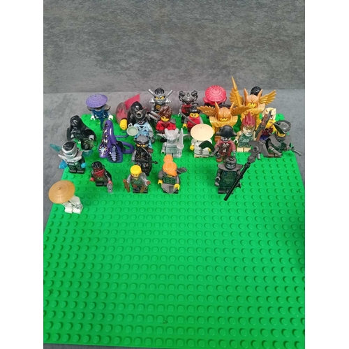 545 - Mixed job lot of lego ninjago contains some instruction manuals and one box as pictured