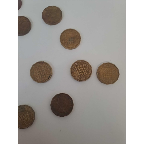 678 - 13 threepence dating from 1942 - 1967