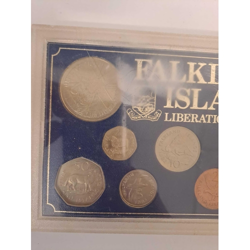 688 - Falkland Islands liberation set 1982