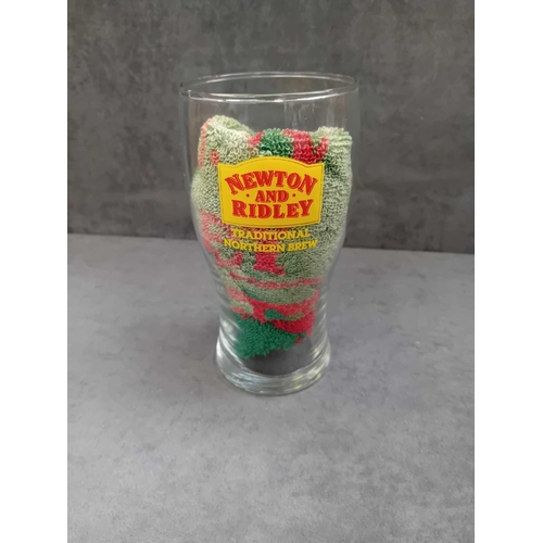 972 - 7 x glass / crystal cut glass items3 x sweet meat glasses1 x Newton and Ridley beer glass with bar t... 