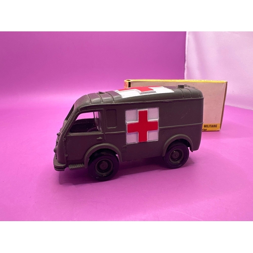 169 - French military dinky, 807 Reynolds all-terrain ambulance, 1973, mint in crisp box.