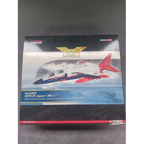 179 - Corgi Aviation Limited Edition 1009/1360 AA35409 Sepecat Jaguar T.mk.2 empire test pilots school. Wi... 