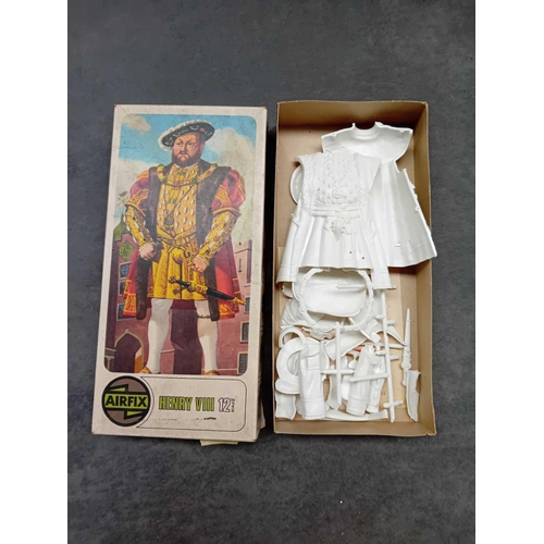 556 - 2x Airfix model figures  1x Henry VIII 1/12 scale model new in box 1x George Washington 54mm model k... 