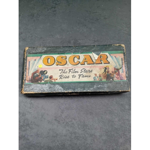 602 - 5 x vintage board games   1 x monopoly 1930s    1 x cluedo 1949   1 x mousie mousie 1963   1 x Oscar... 