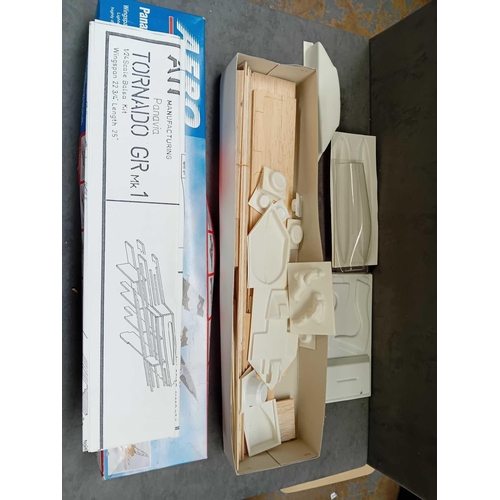 633 - Aero tech Panavia TORNADO GR mk1 1/24th scale balsa kit new in box