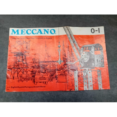 644 - 1950s Meccano set 6 and 2 magazines