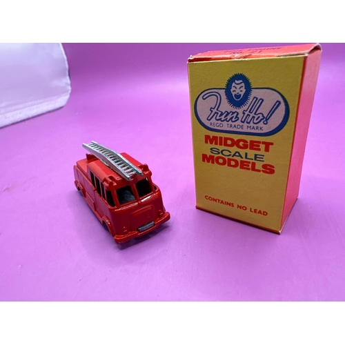 210 - Fun Ho Midget Scale Models No 21 Fire Engine Mib