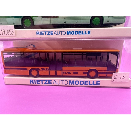 240 - Group Of 3 Coaches, Rietze Auto Modelle. 90518 Altdorf / Nbg, 90443 Nurnberg, 90518 Altdorf. Scale 1... 