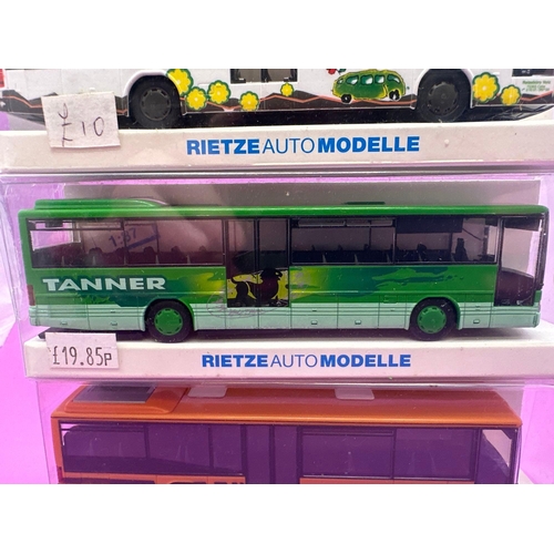 240 - Group Of 3 Coaches, Rietze Auto Modelle. 90518 Altdorf / Nbg, 90443 Nurnberg, 90518 Altdorf. Scale 1... 