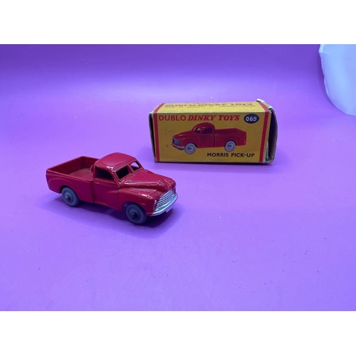 280 - Dublo Dinky Morris Pick Up Van #065 In Red. (Slight Box Damage)