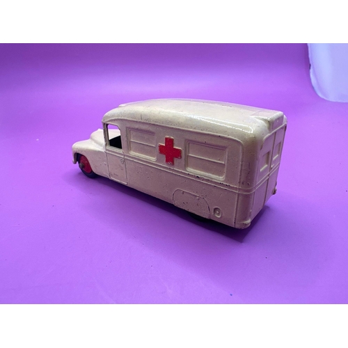 301 - Dinky Toys Unboxed Daimler Ambulance In Cream.