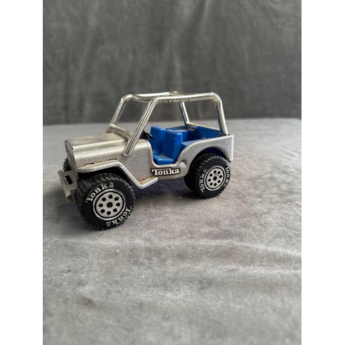 72 - Tonka toy jeep 810094