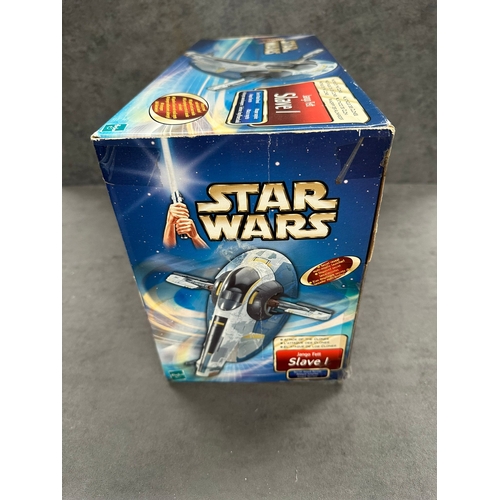 339 - Jango Fetts Clave 1 Star Ship from attack of the clones by Hasbro 2001