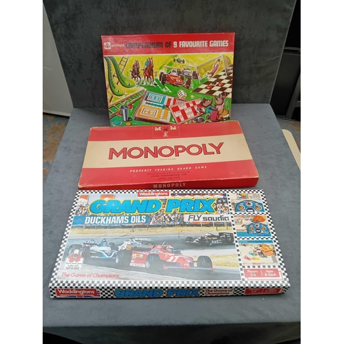 24 - 3  x vintage board games 1 x compendium of 9 favorite games 1 x monopoly 1 x grand prix