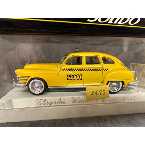 Modèle Chrysler Windsor Taxi Solido 1/43 - Âge D'Or - Jaune - Occasion (voiture Neuve, Boîte Abîmée)
