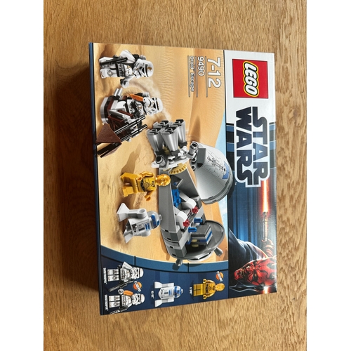 Lego Starwars Droid Escape 9490 new and sealed box
