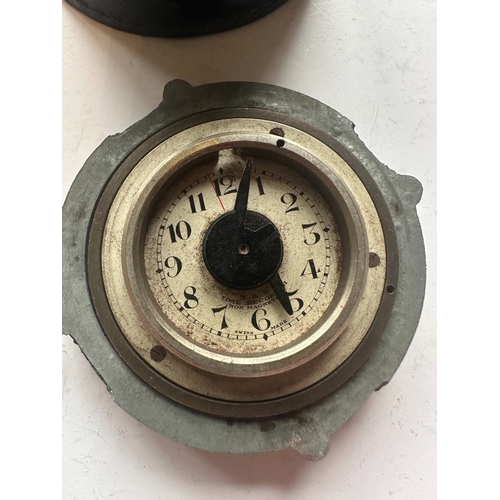 Vintage Tic Tac Toe Timer in leather case