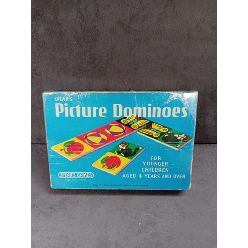 4 x vintage toys 1 x Waddingtons animal lotto 1 x Waddingtons one too ...