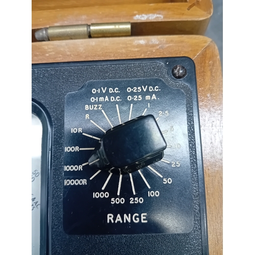 33 - A vintage Windsor Universal Meter, Model 88A, presented in a hinged, lacquered wooden carrying case ... 