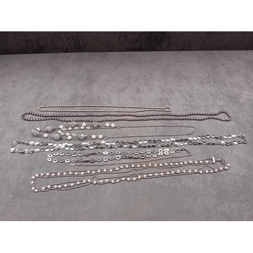 94 - Mixed lot of dress Jewelry containing 6 Necklaces as pictured